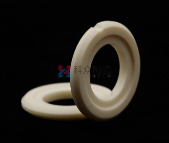 99氧化鋁陶瓷的性能優(yōu)勢主要體現(xiàn)在哪些方面呢？（圖）